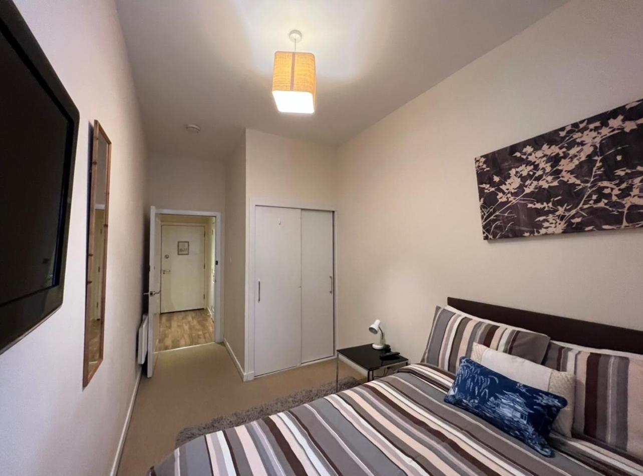 Bed & Breakfast Two Bedrooms Well Equipped Flat-no Party Aberdeen